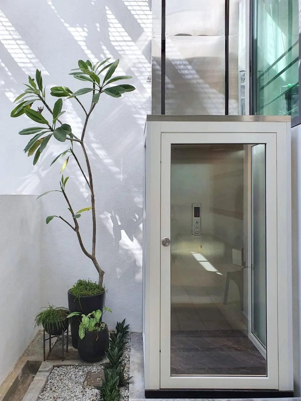 high quality cheap indoor home wheelchair elevator small hydraulic lift Safe low noise home elevator