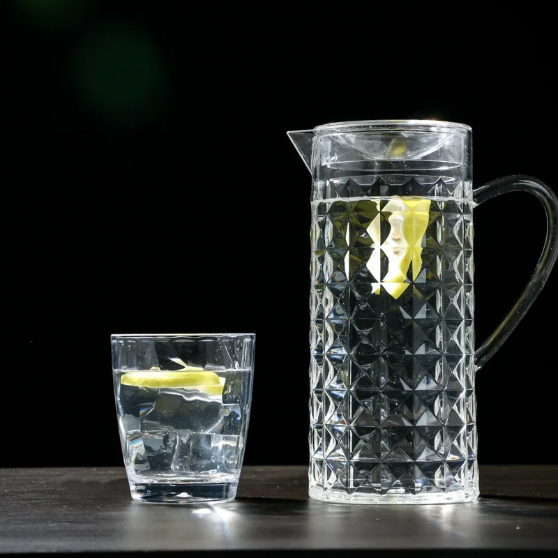 Unbreakable Clear Plastic Water Pitcher with Lid for Cold Water Iced Tea Juice Beverage Carafe