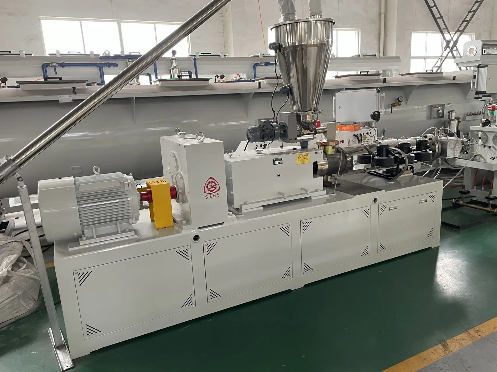 PVC conical twin screw extruder SJZ80/156 with Bimetallic screw and barrel