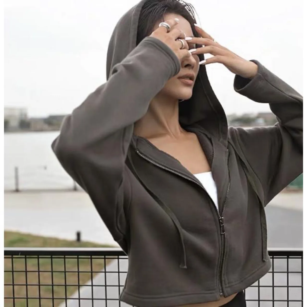 Women Yoga Jackets Long Sleeve Crop Top Sweatshirt Pullover Hoodies With