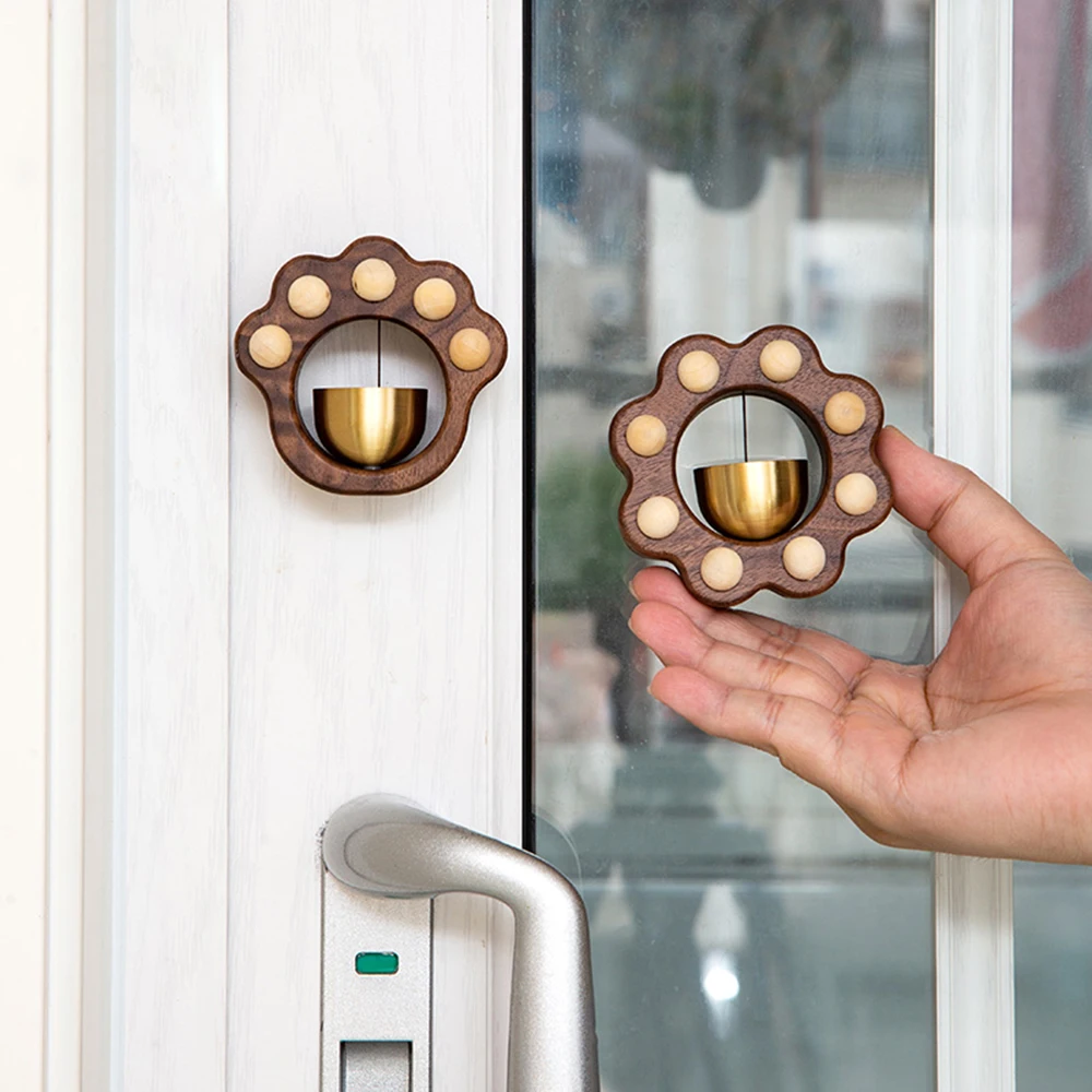 Pan Wooden chimes Japanese entry creative walnut copper magnet bell hanging decoration wooden doorbell