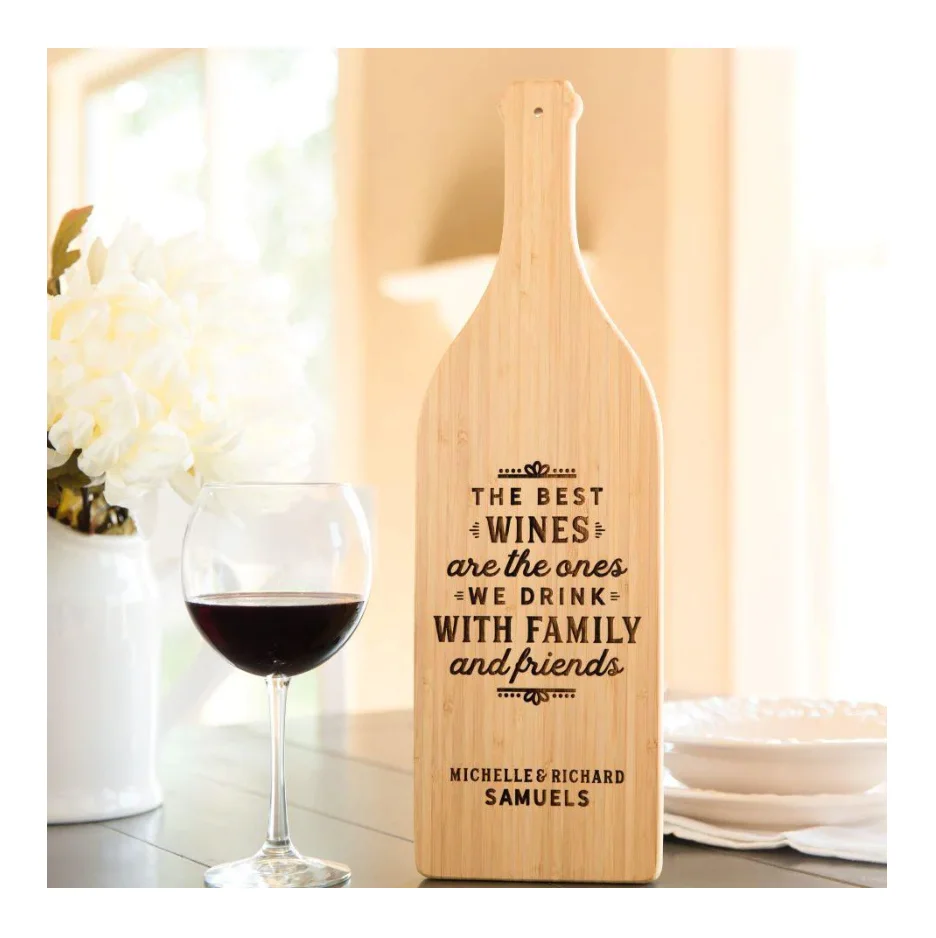 Wholesales Kitchen Personalized Custom Chopping Block Bamboo Serving Large Wine Bottle Shape Cutting Boards w/Handles