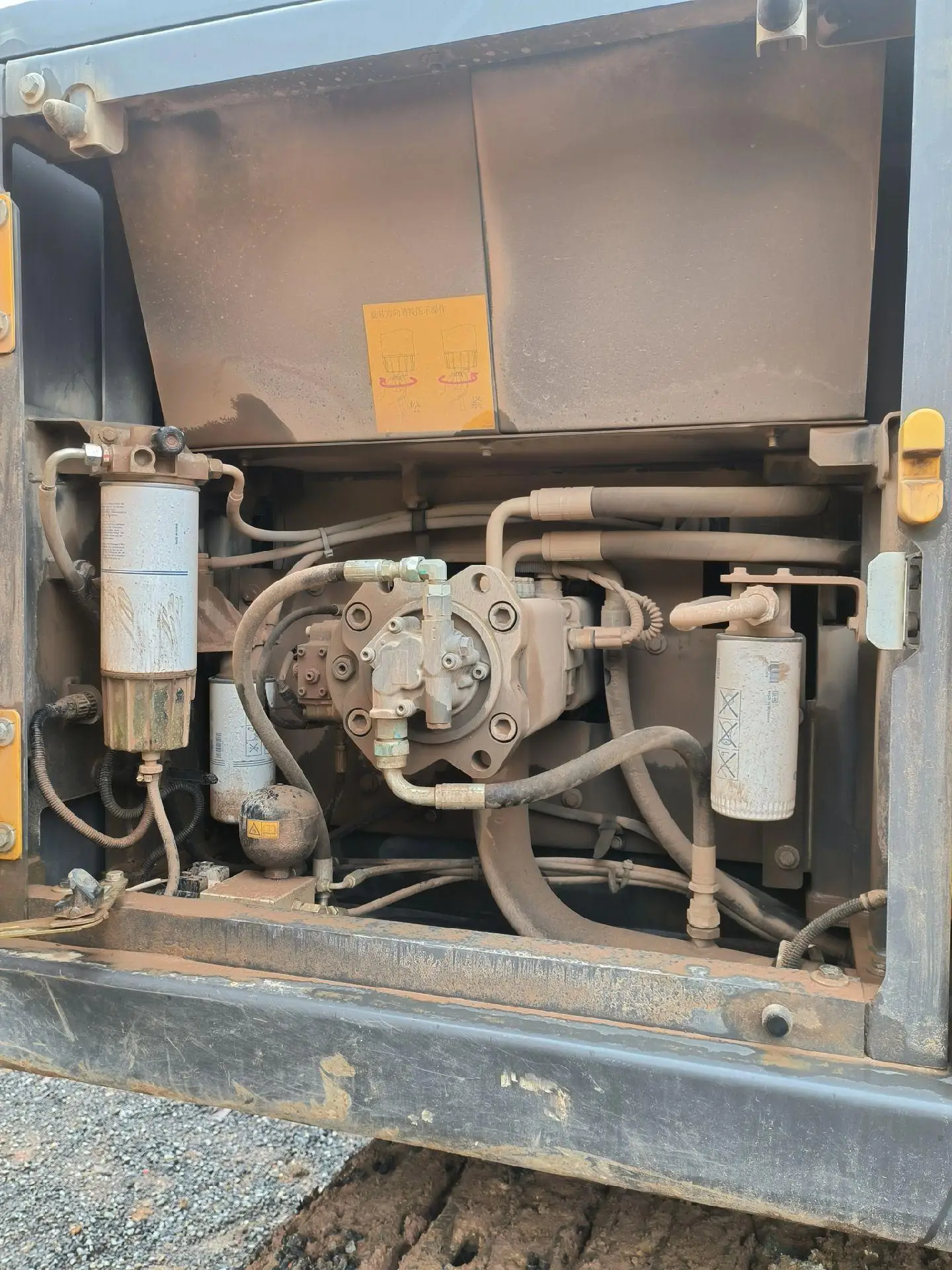 Classic Used Original Volvo EC200 Excavator Used Volvo 20 Tons of Medium Excavator Spot Sale