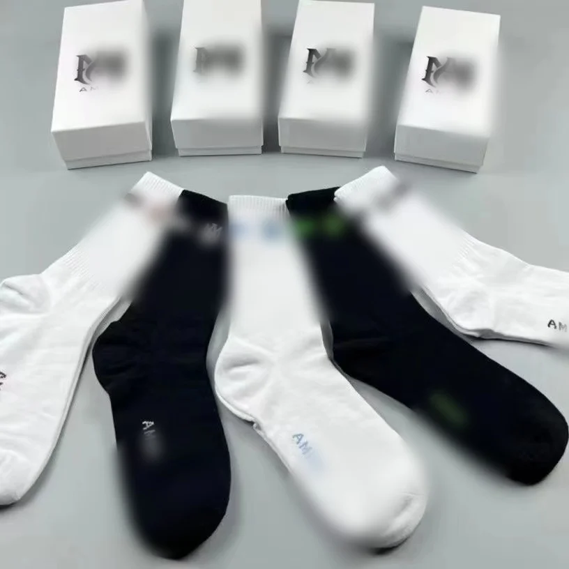 Designer famous brand socks graphic custom Casual Luxury cotton socks women
