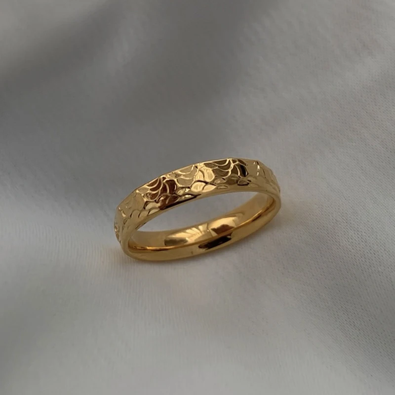 3.9mm Wide 18K Gold Plated Delicate Stainless Steel Ring Foil Irregular Textured Rings Women Fashion Vintage Waterproof Jewelry