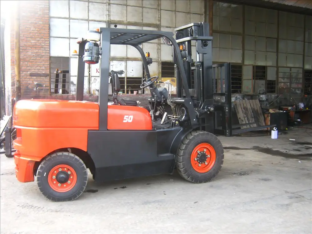 5 Ton Heavy Duty diesel forklift CPC50 with load center 600mm