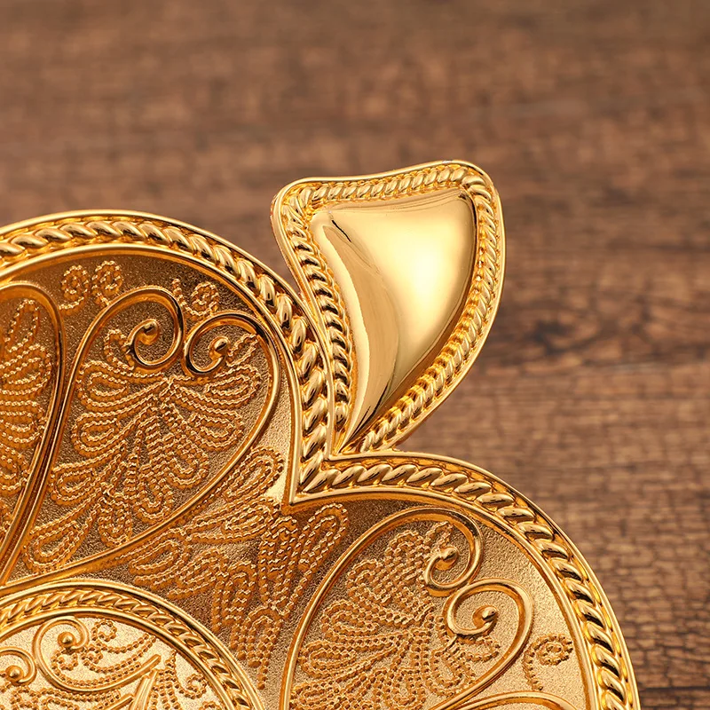New Arrival Golden Leaf Shape Decorative Table Display Fruit Decor Dry Fruit Plate Food Serving Display Tray Luxury