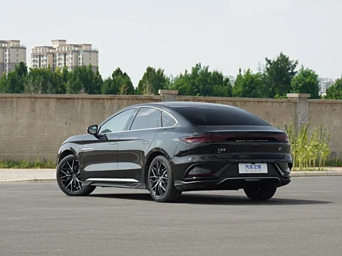 Factory Direct Sale BYD Han DMI 2025 Luxury Sedan New Energy Vehicle Electric Charging & Discharge Popular Worldwide