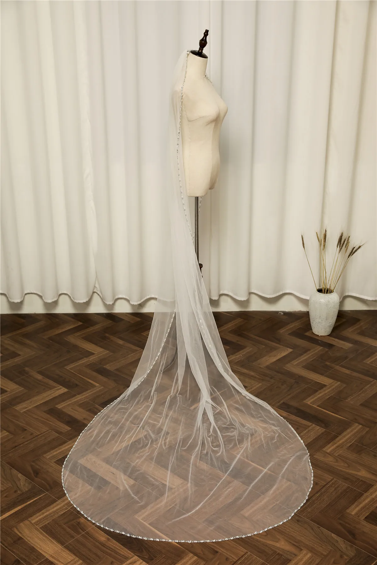 Hand-stitched bead Sequined Tulle Veils 1 tier Bridal Cathedral long Veil 3M*1.5M long velo de novia with comb