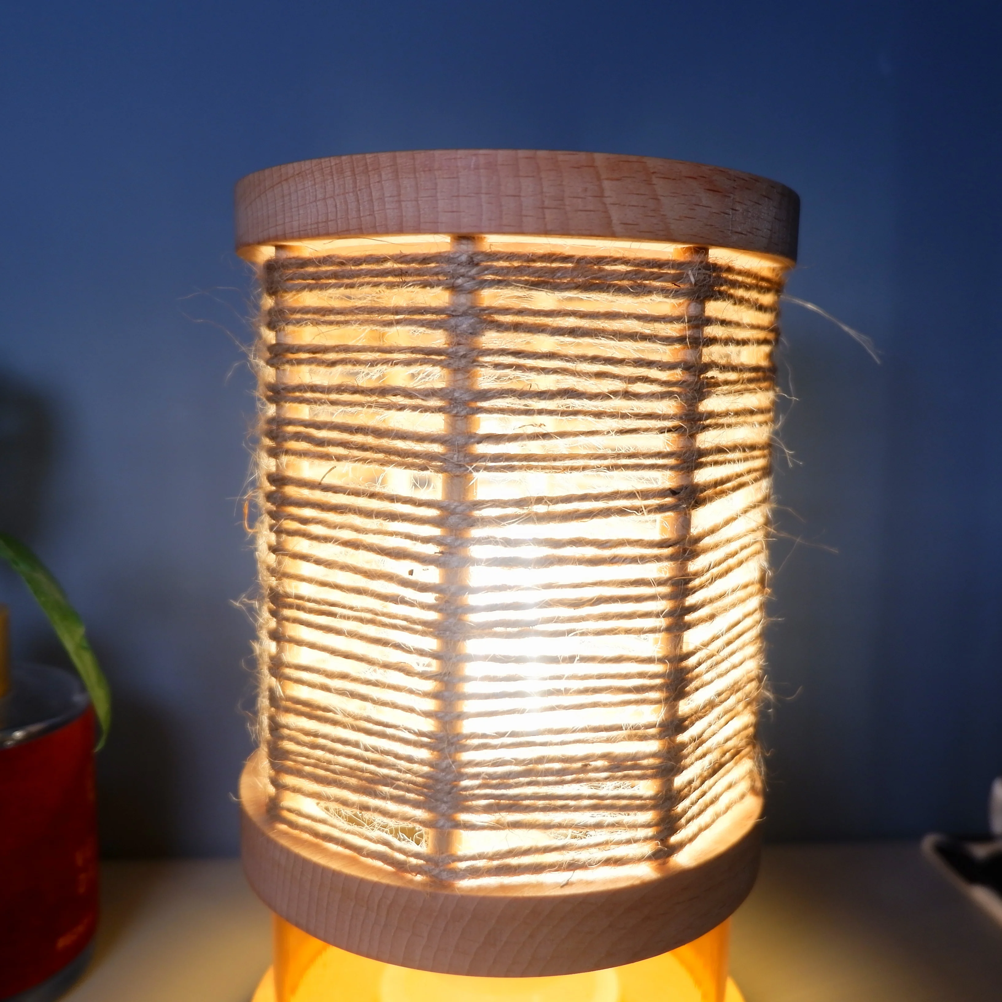 Jute Rope Shade Retro Wooden Table Lamp Bedroom Bedside Lamp E27 LED Bulb 110-240V Highly Customized Wooden Lamp For Decoration