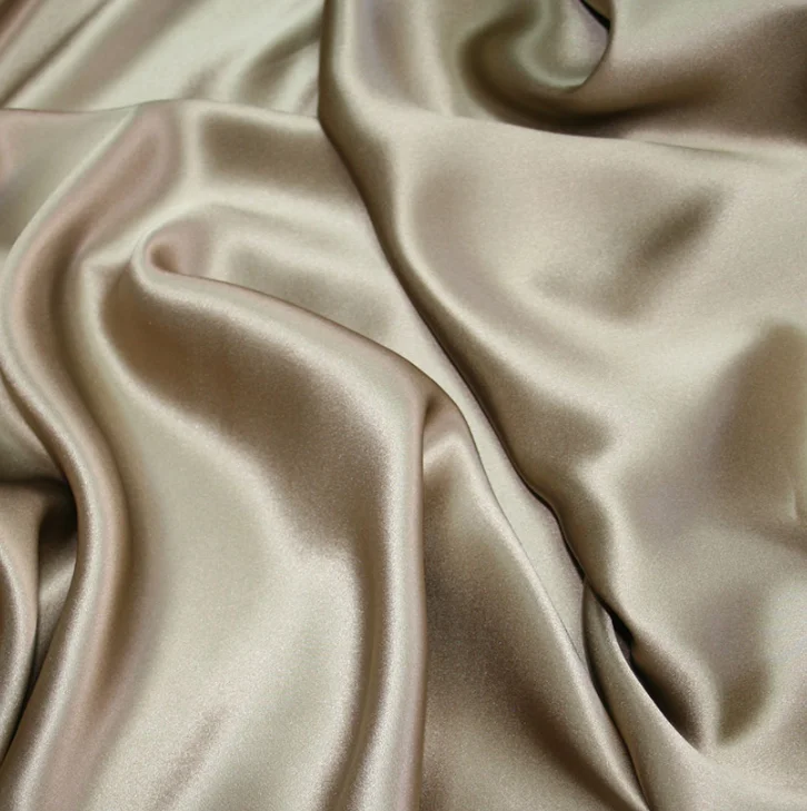 
22mm 114cm Silk Fabric Smooth Soft Elegant Shiny Glossy Charmeuse Silk Pajamas Fabric for Pillowcases Bedding Garment 