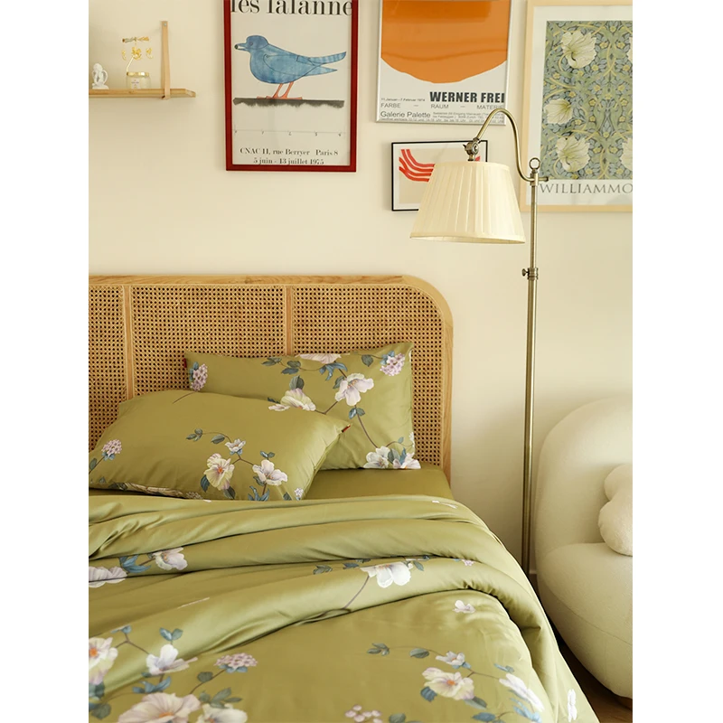 OEKO-TEX по индивидуальному заказу постельных принадлежностей OEM 100% хлопок набор постельных принадлежностей класса люкс с принтовым дизайном, набор стеганых одеял