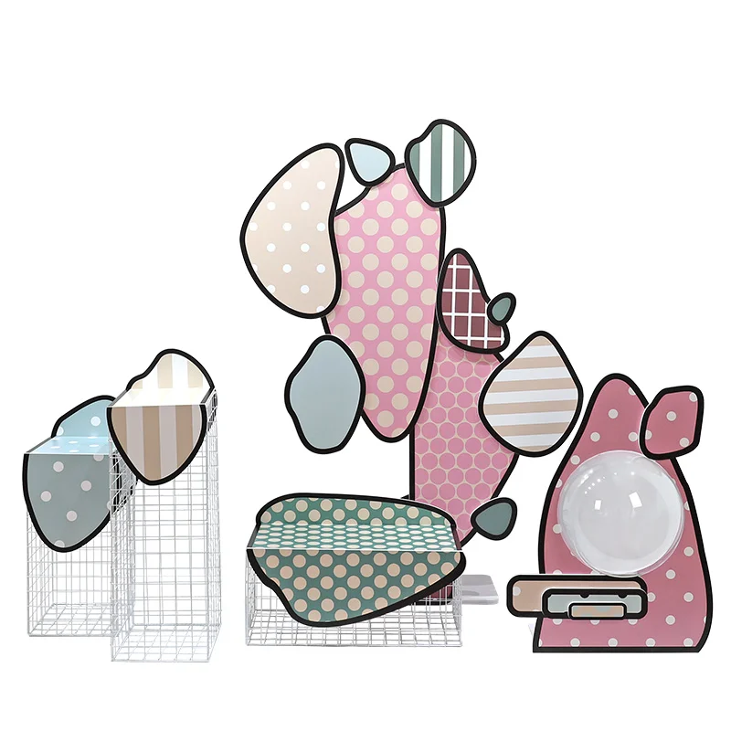 Дизайн дисплея O & M, розовые поп-образные дисплеи, украшение для магазина на День святого Валентина, оконные дисплеи