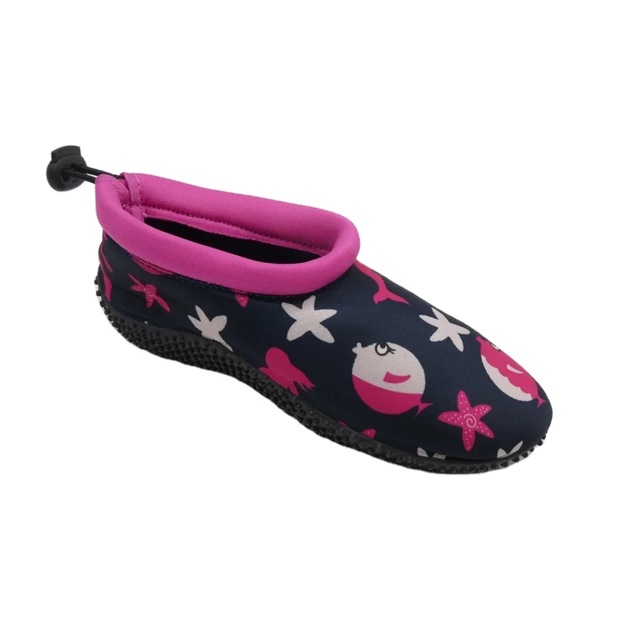 Плавательные тапочки обувь для дождливой погоды из термопластичной резины, эластичные женские сапоги черного цвета, с принтом + тапочки на нескользящей мягкой подошве быстросохнущая водонепроницаемая обувь для детей с изображением персонажей мультфильма, 