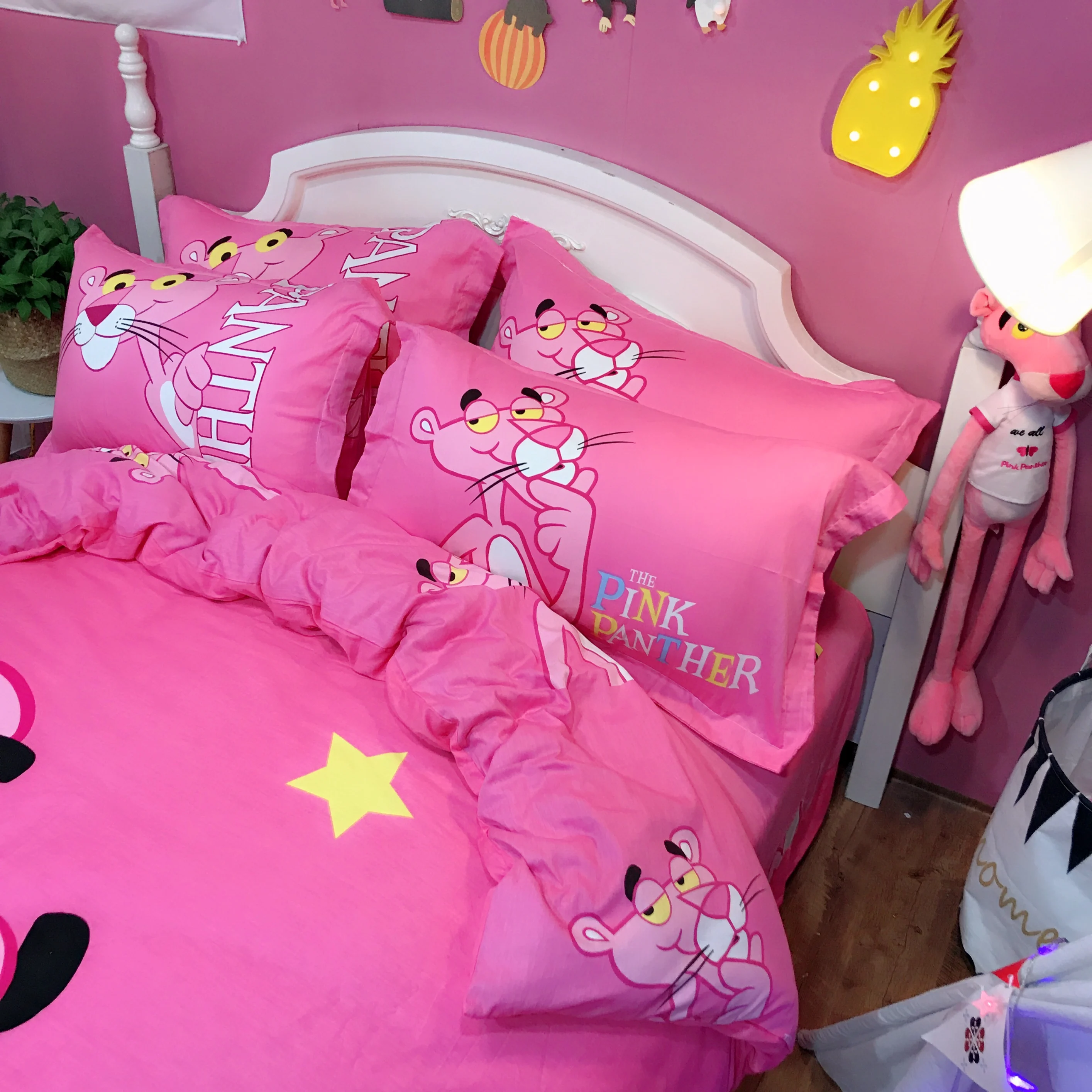 Modern children cartoon 4 piece bedding set 100% cotton printed duvet cover bed sheet set Pig Pecs