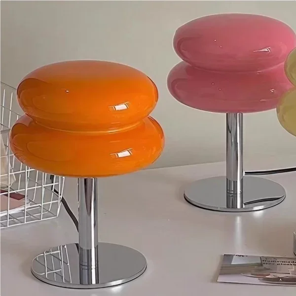 Горячая распродажа современные цветные настольные лампы Bauhaus леденец волнистая стеклянная Настольная лампа для прикроватных столов светодиодная металлическая настольная гостиничной спальни