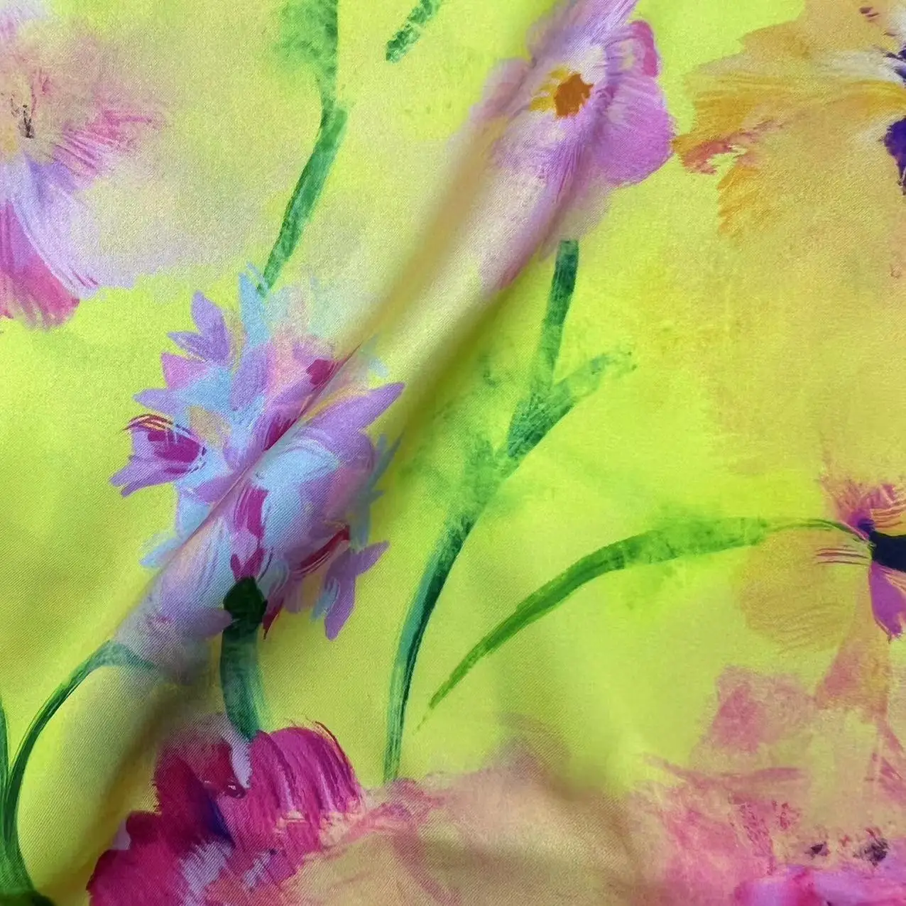 latest fashion design bright-coloured yellow floral non-stretch silk effect satin fabrics for garment skirt dress