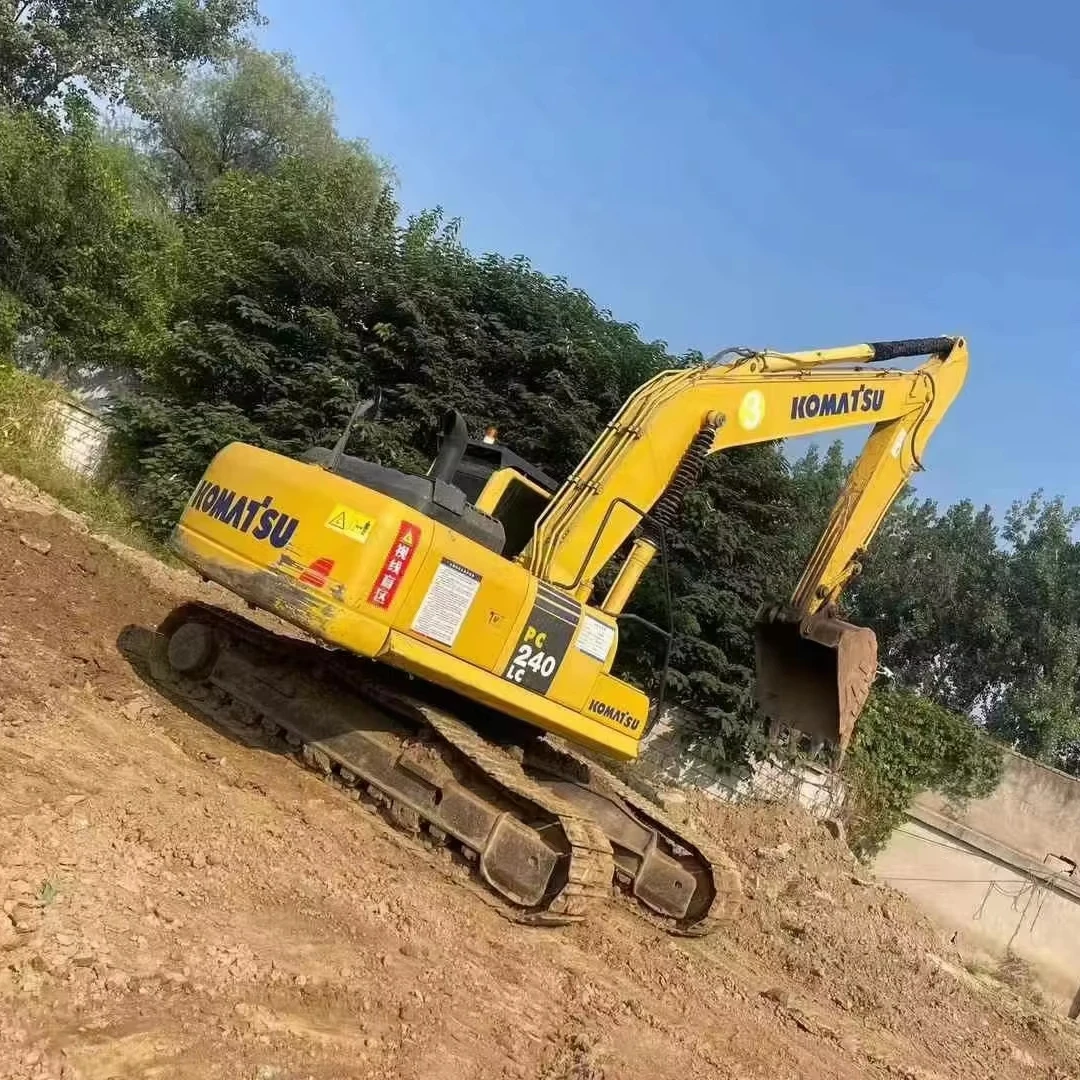 Japan second-hand PC240 Komatsu 24tons crawler excavator Komatsu PC200 220 240 300 excavator for sale