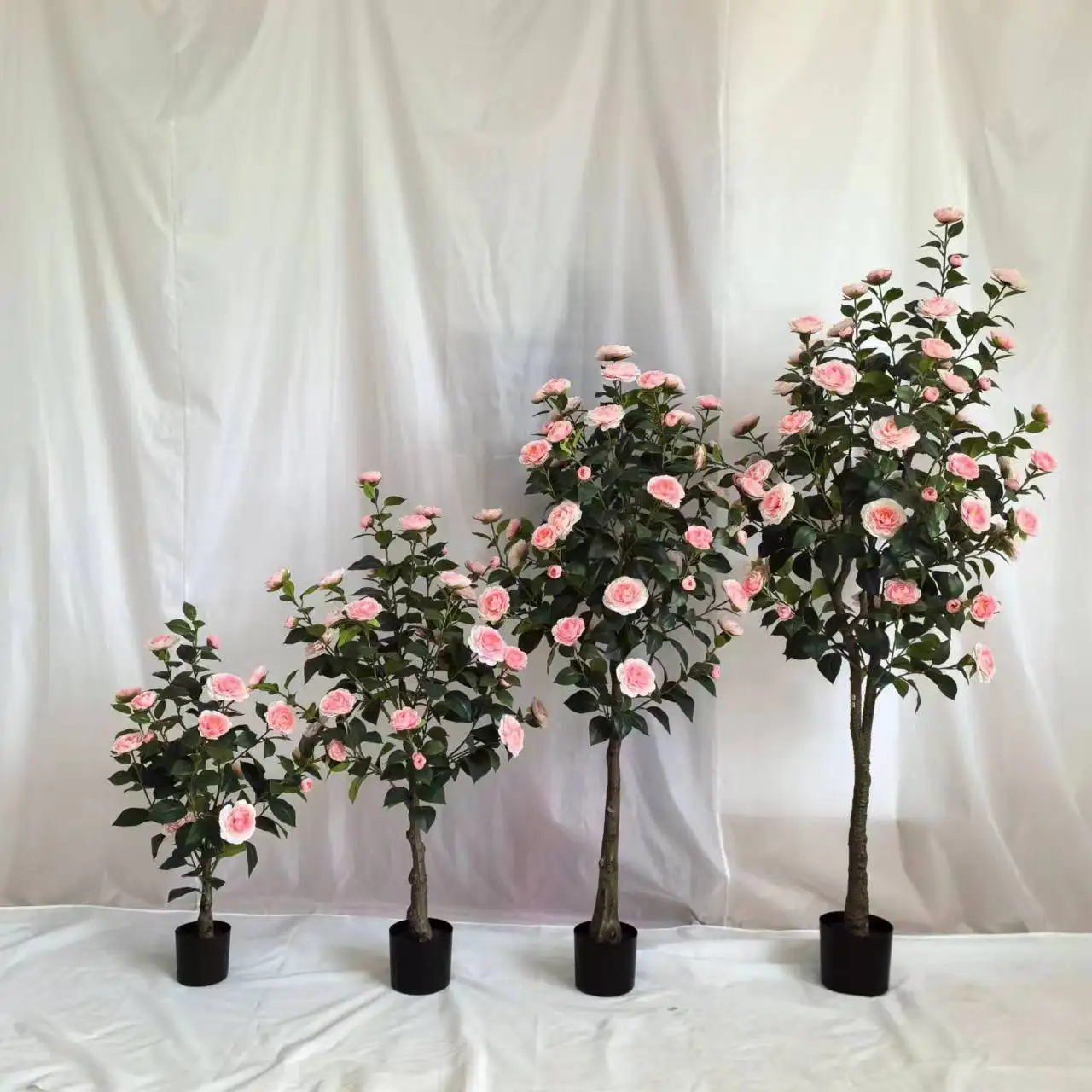 Customized Plastic Bonsai Flower Camellia Green Plant Artificial Rose Tree With Pot for Home Decor