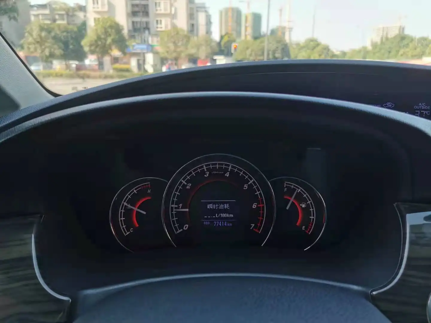 Подержанный автомобиль высшего качества по надлежащей цене дешево горячая распродажа Great Wall C50 2014 Модернизированная версия 1 5 T ручной тип работы