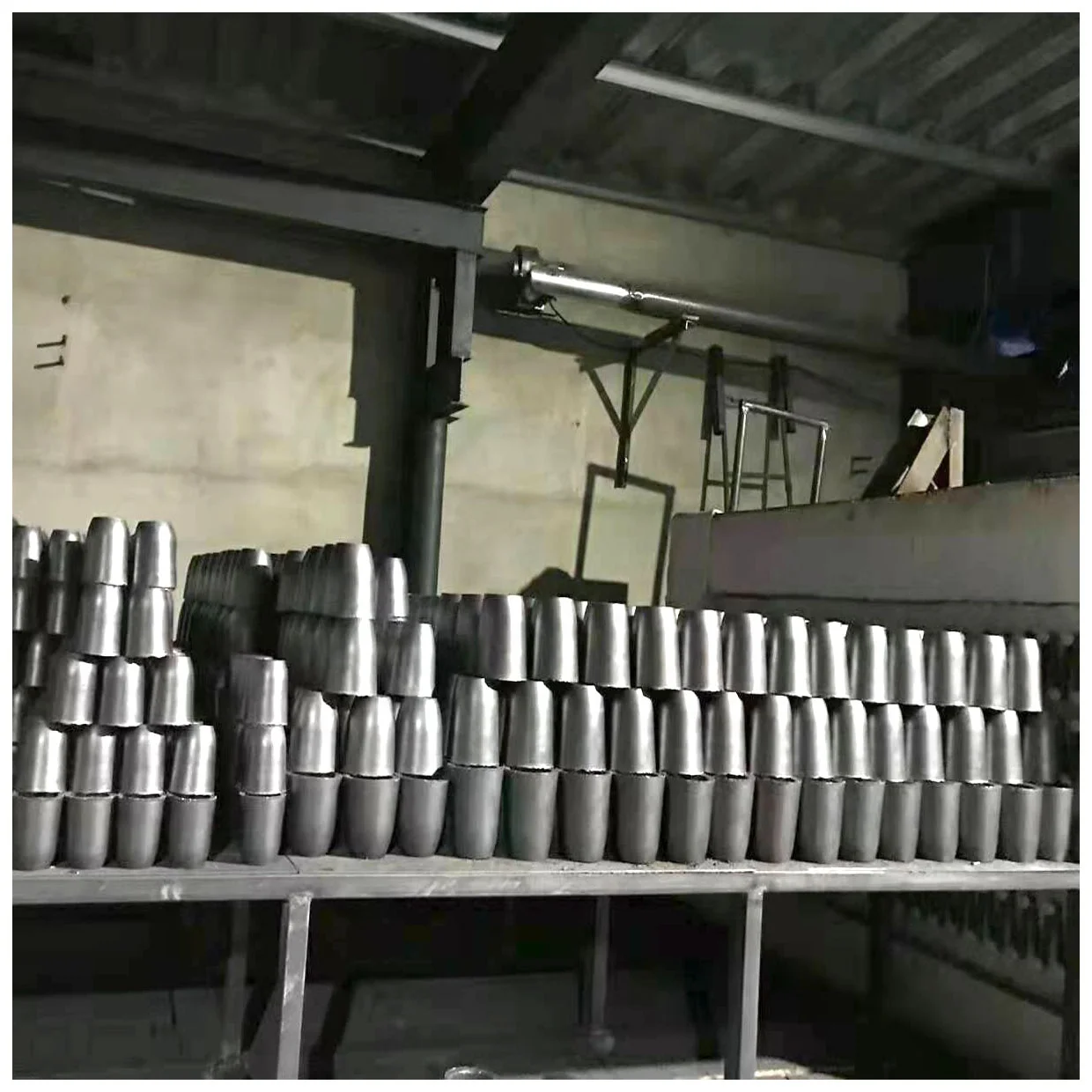 Заводская поставка и изготовление тигля из графитовой глины для рафинирования золота