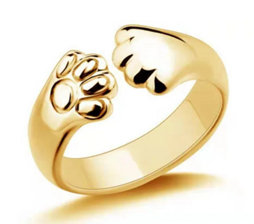 Wholesale Fashion Creativity Cute Bear Paw Hug Opening Smooth Geometric Ring Jewelry For Men