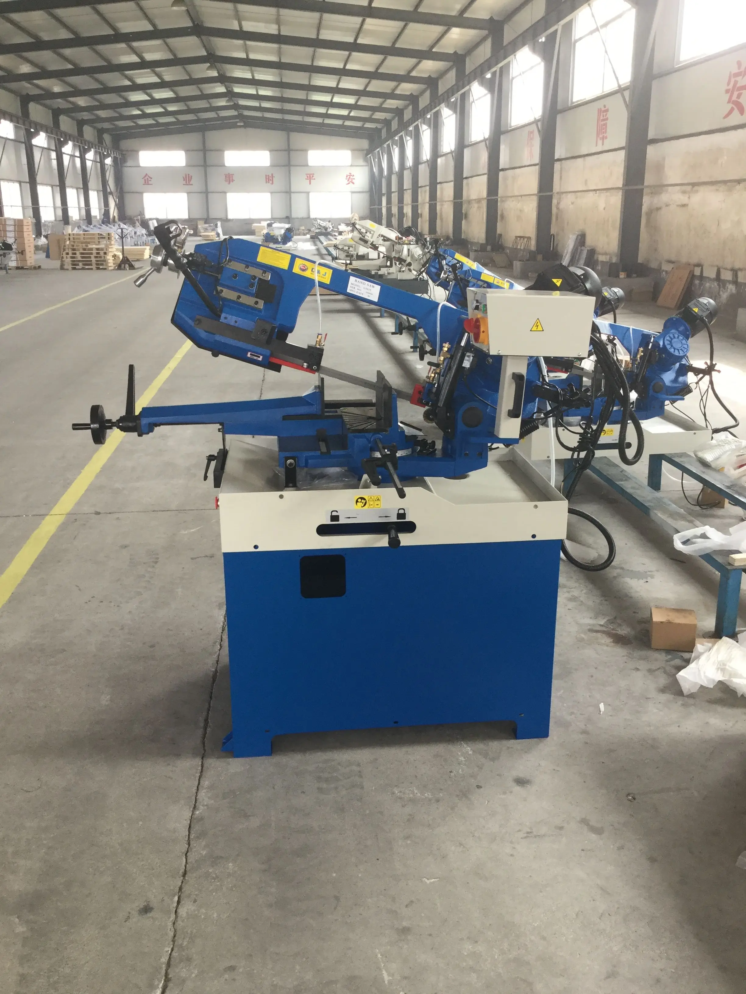 G5025 metal cutting band saw machine