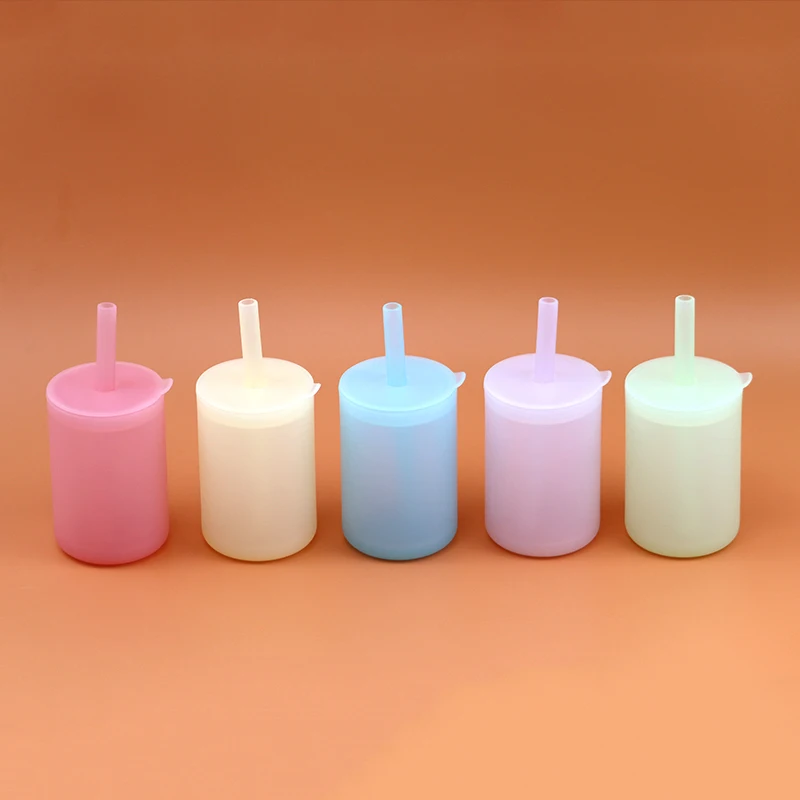 bpa free leak proof weaning nice Transparent liquid silicone baby training cups for toddlers