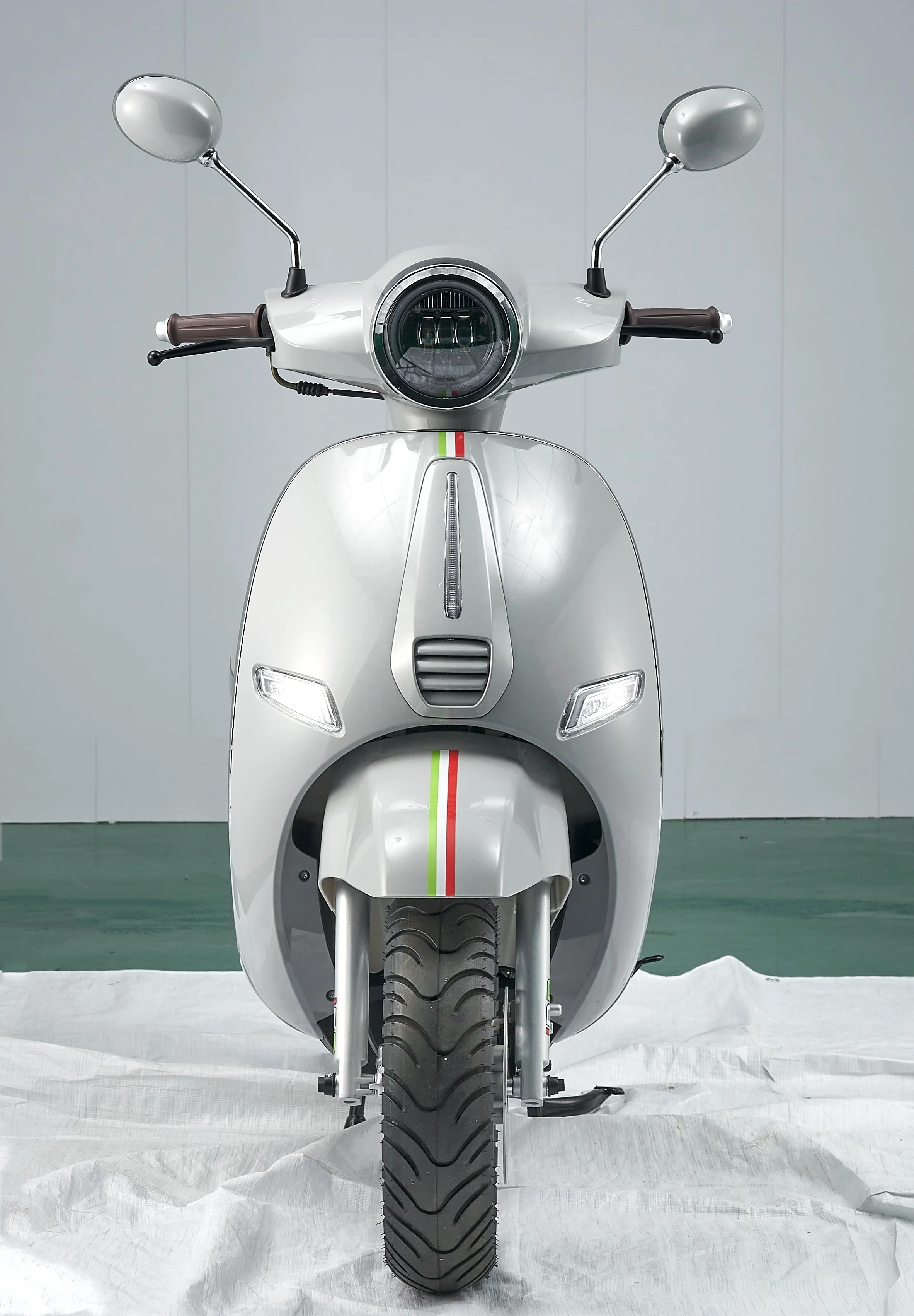 50 cc Goped Gas Trike Scooter Single-cylinder 4-stroke Air-cooled Chinese Gas Moped Gasoline Bike for Adults