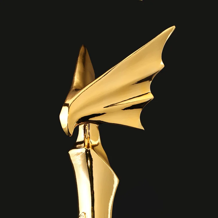 Shining 2022 New Golden Eagle crystal trophy customized Eagle Metal excellent employees annual meeting creative prize