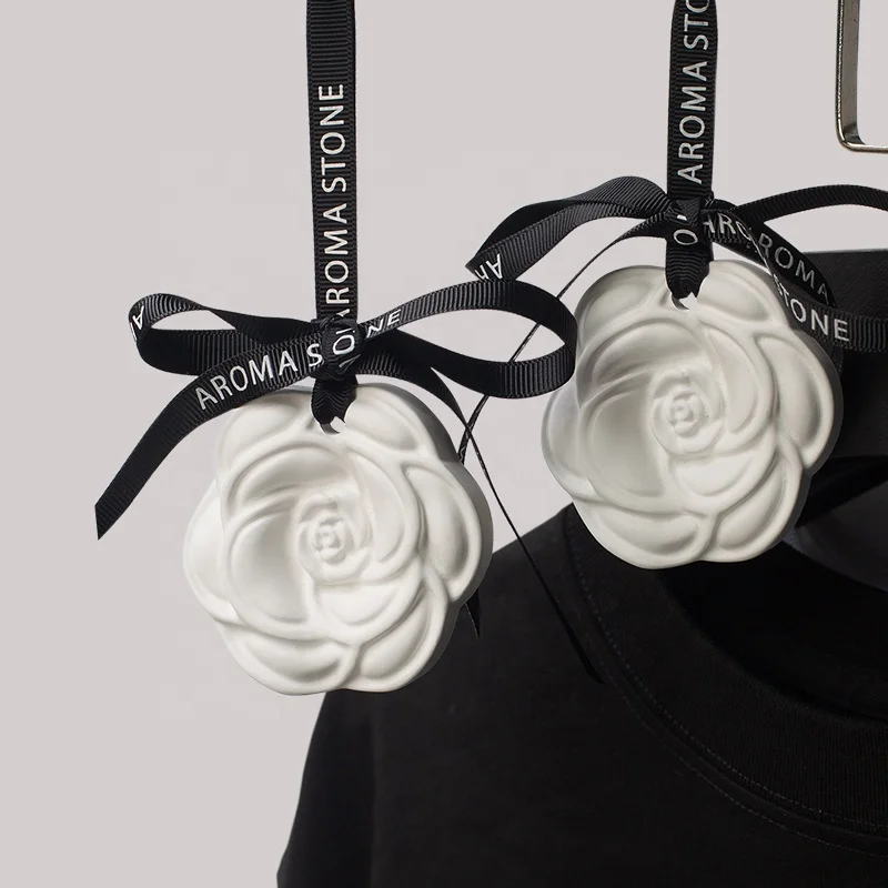 Camellia Round Custom Ceramic Fragrance Diatomite Scented Plaster Aroma Stone with Ribbon