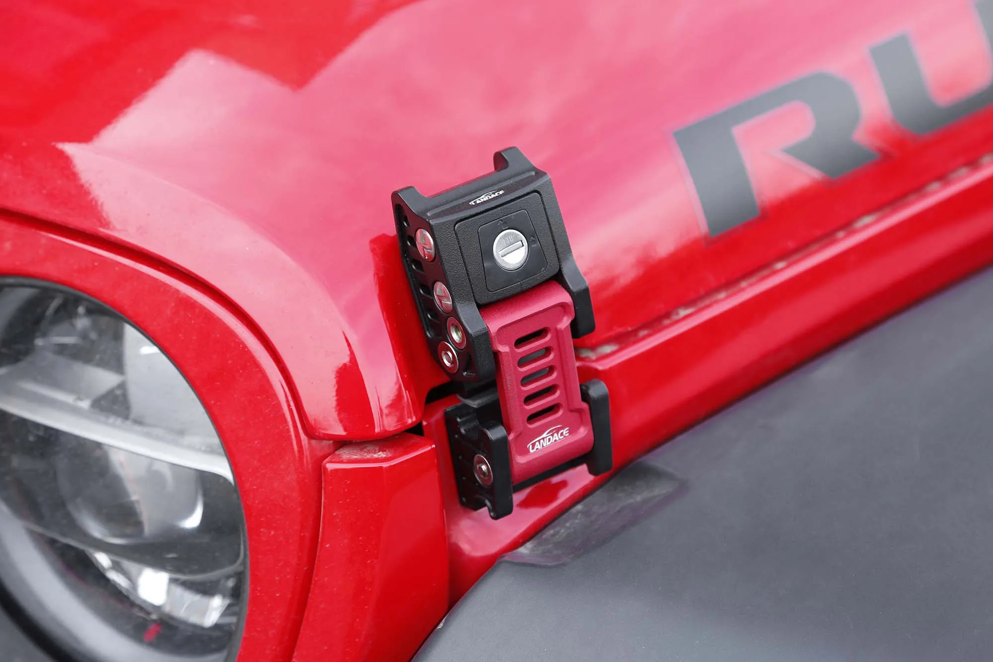 Auto 4*4 Offroad Accessories Hood Latch Kit Hood cover Lock Hood Lock Pins in Aluminum Alloy for Jeep Wrangler Rubicon