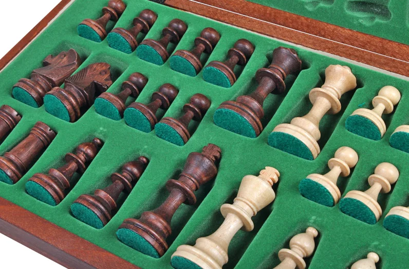 Manufacturers Eco-Friendly Portable Wooden magnet Chess Game boards printed chess pieces in wooden box