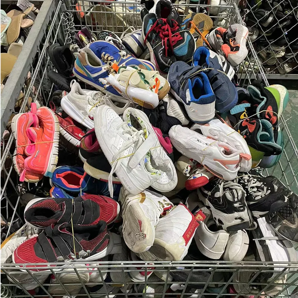 Vietnam Original Used Basketball Sports Shoes Manufacturers Second Hand Men Mix Stock Shoes In China