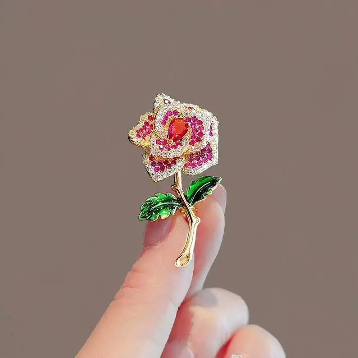 Wholesale Full Diamond Crystal Flower Brooches Pins Rhinestone Flower Brooch For Women Girls Lapel Pin Accessories
