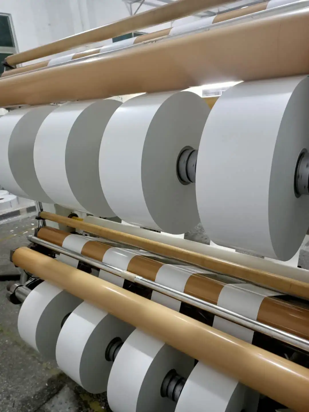 China Supplier Jumbo Roll Self Adhesive Label Material Security Fragile Label Paper