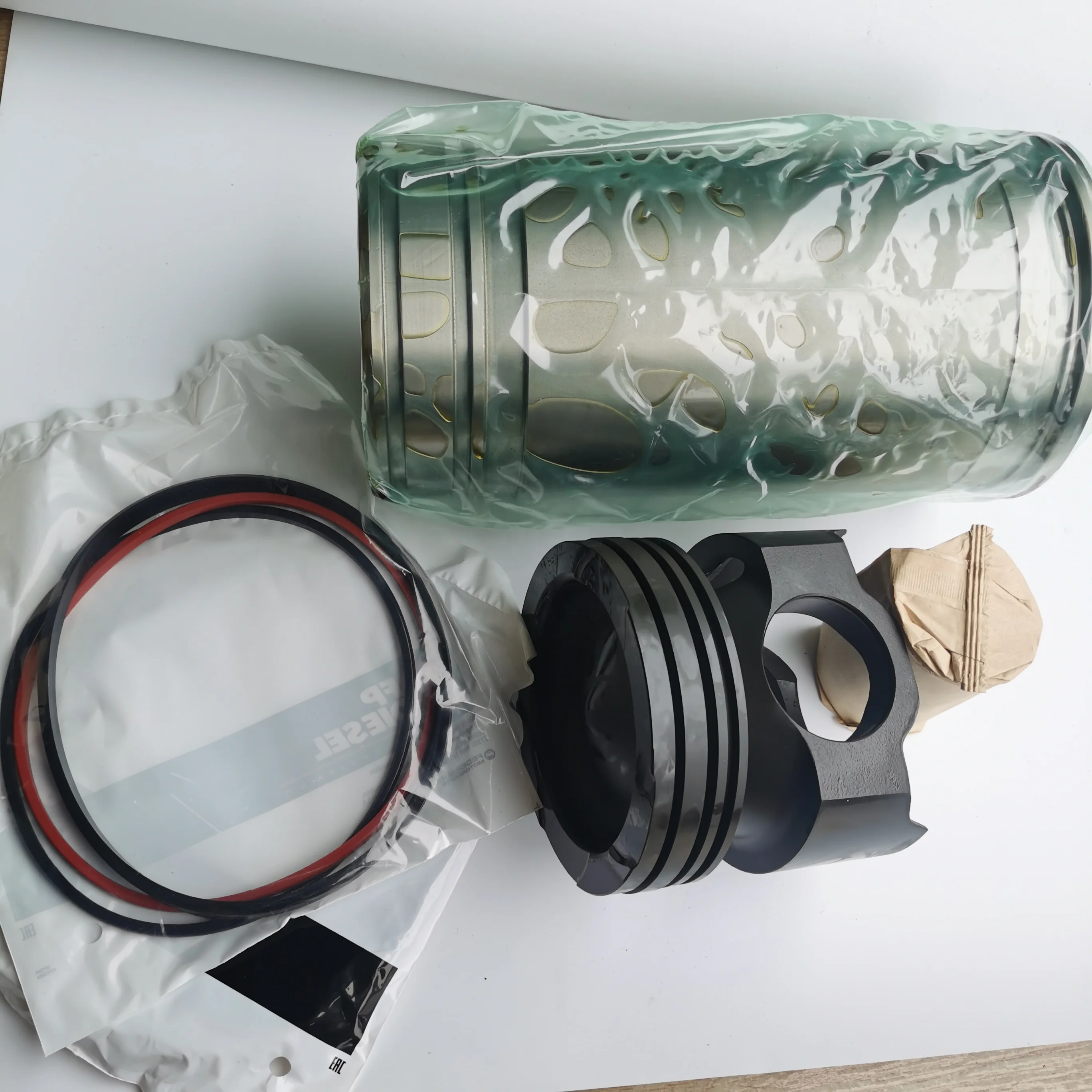 S60 133mm 14L Detroit Diesel Engine Parts Cylinder Liner Detroit Series 60 23531250 23531259 23531520 23531503