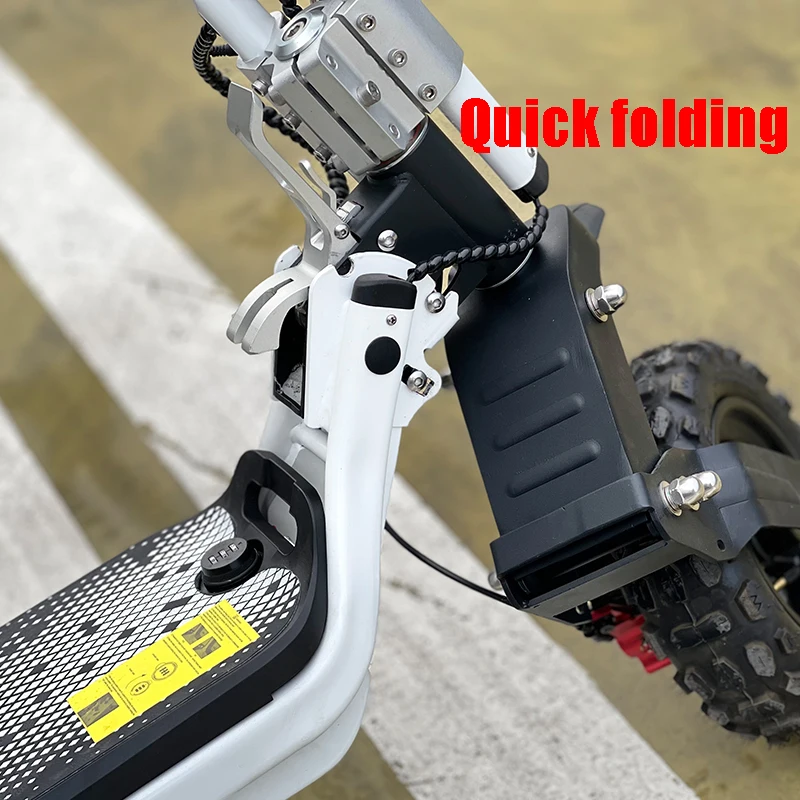 2024 Adult Urban Scooter Fat Tire 1800W E Scooter Electric Scooter 40Km Long Range With 11' Self Sealing Off Road Tire