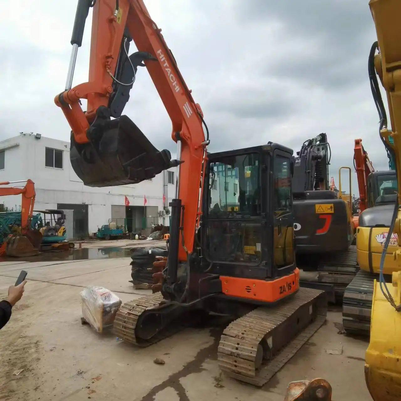 Hitachi ZX55 Used Crawler Excavator 5.5TON Second Hand Digger Hitachi ZAXIS 55 Factory stock MINI excavator