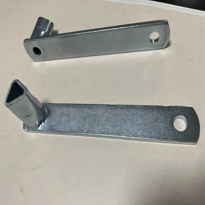 Multi Quality Factory Customized Flat Steel Galvanized Metal Triangular Key Welded Aluminium Bollard Key for Barrier Posts