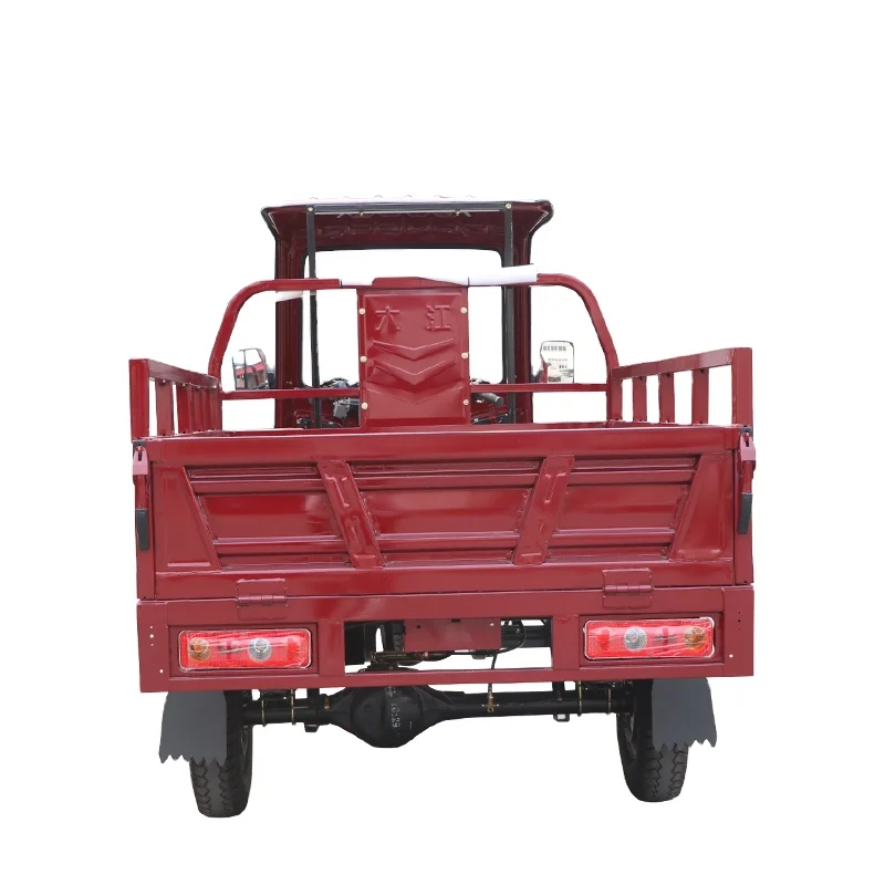 2021 New design red 200cc gasoline cargo three wheel tricycles