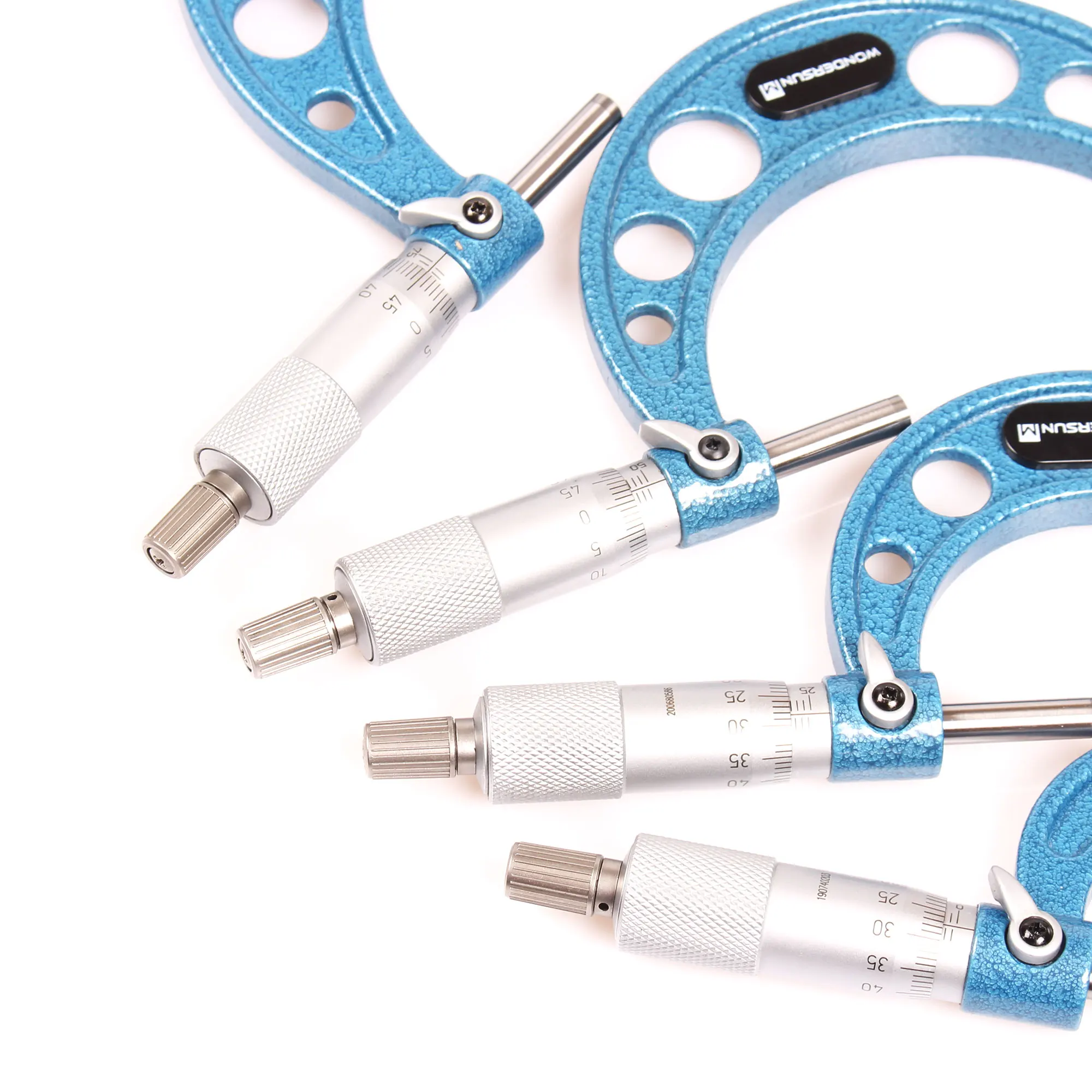 Industrial Quality Micrometer 0-100mm  Outside Micrometers Set with Stainless Steel Spindle and Carbide Tips