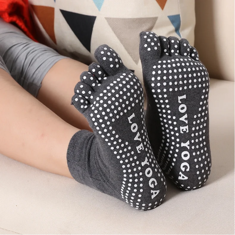 Spring ladies fashion multicolor jacquard leisure yoga five finger socks socks cotton socks