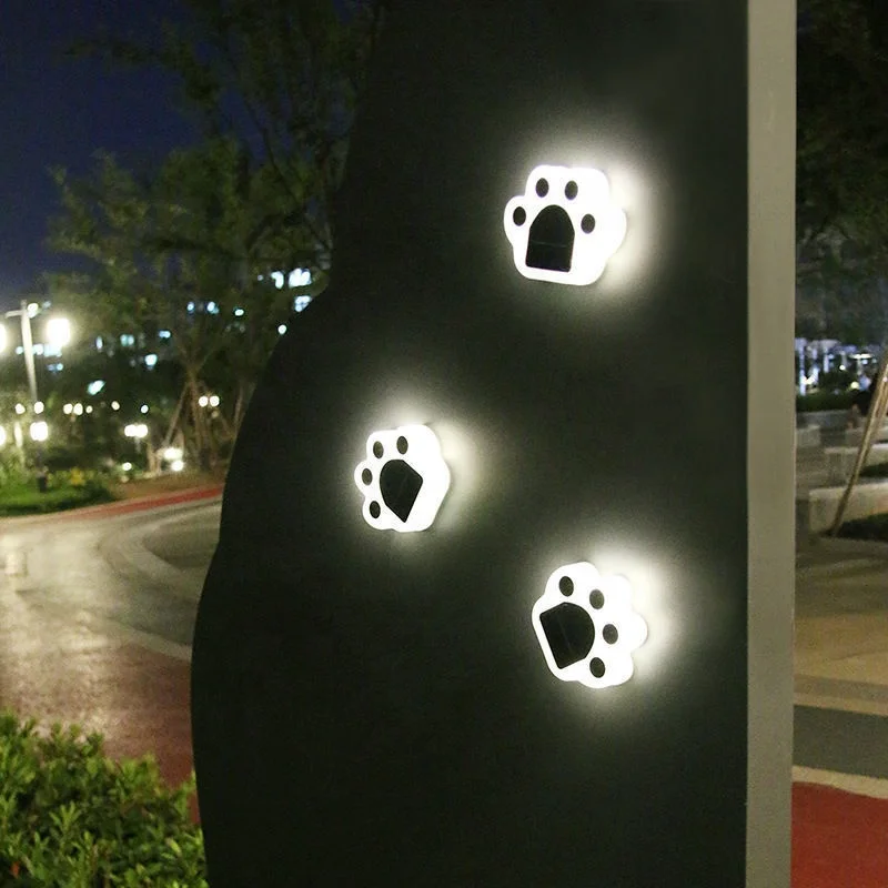 2024 New Design Cute Cat Paw Lawn Light Optically Controlled Outdoor Solar Lantern
