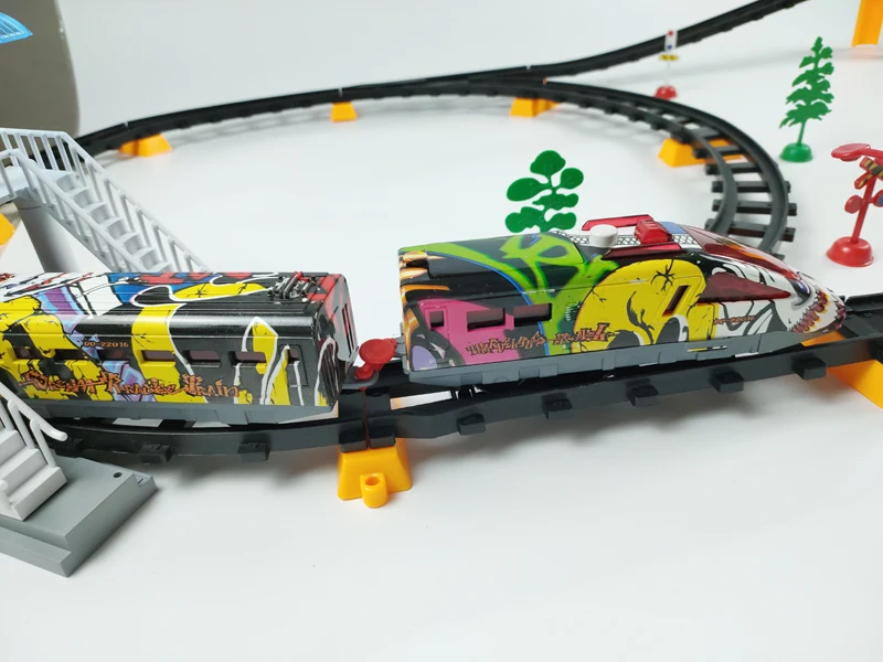 IPOP Hot Sale Railway station Rail Electronic train slot car Racing Track Set Toy Raiway race track toys for kids