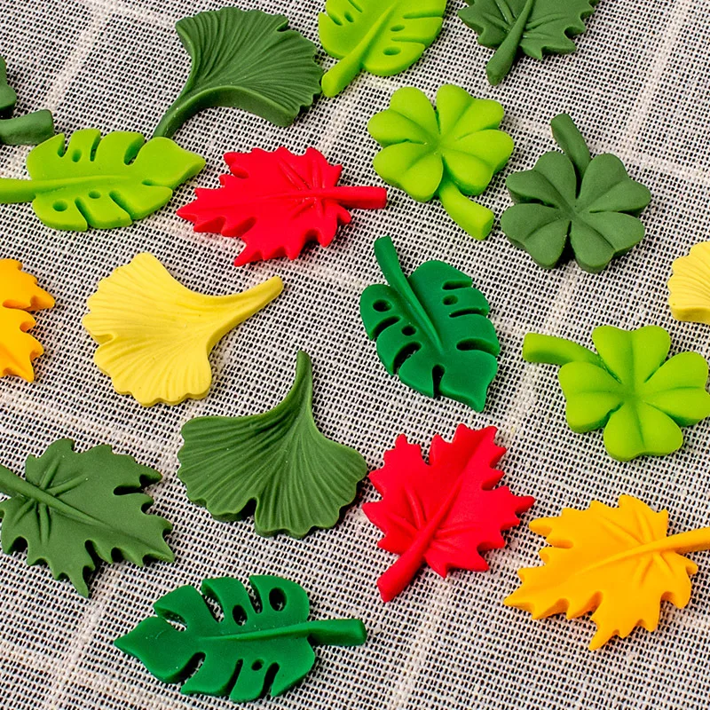 Toys Kids Mini Green Red Yellow Maple Leaves DIY Creative Game Model Wholesale Crafts Early Education Kitchen Accessories Toys