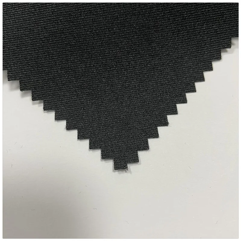 
 Габардиновая ткань, износостойкая, мягкая и блестящая для рабочей формы  