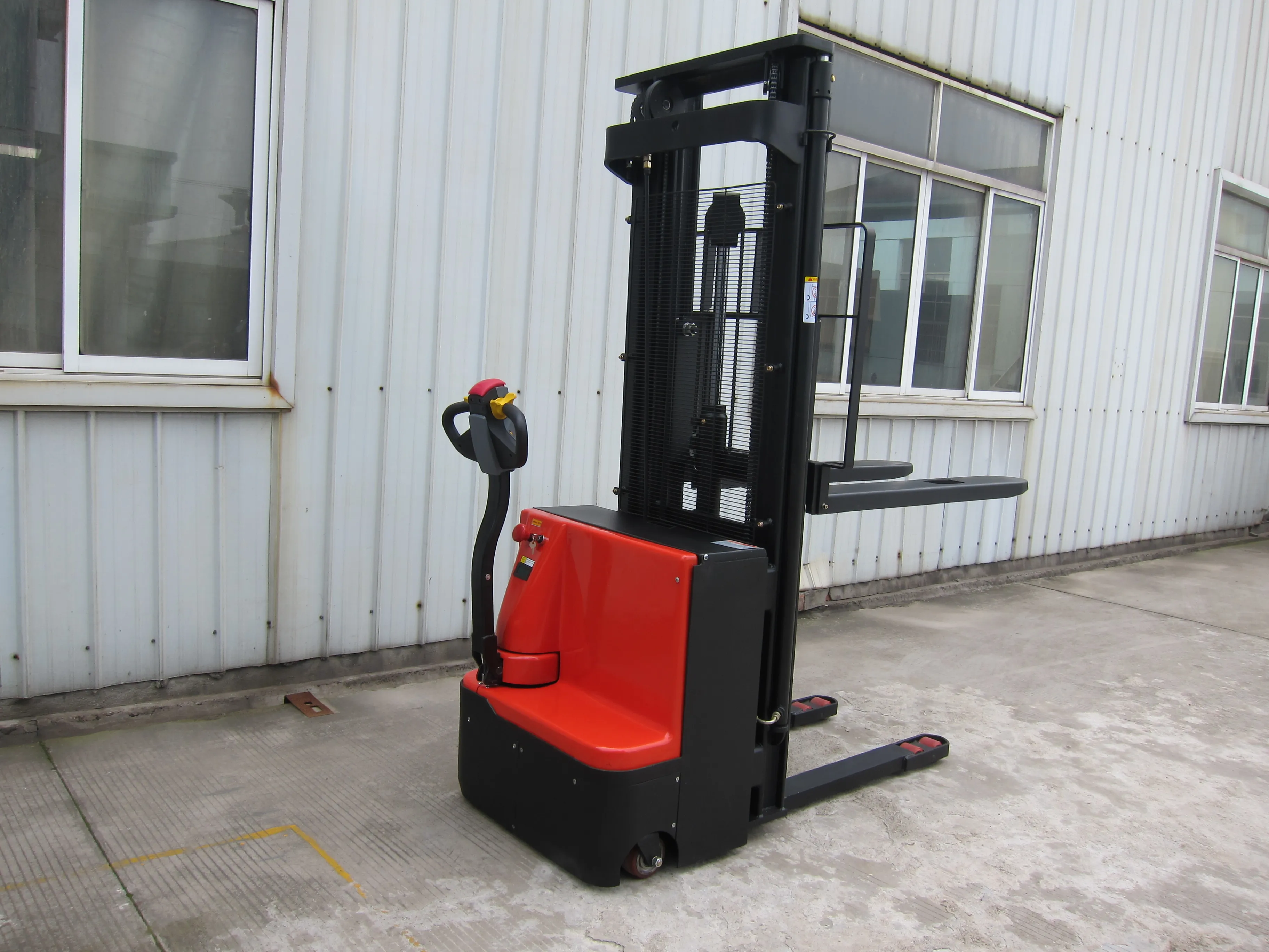
1500KG Full Electric Stacker Hand Forklift Factory Price Electric Pallet Stacker 