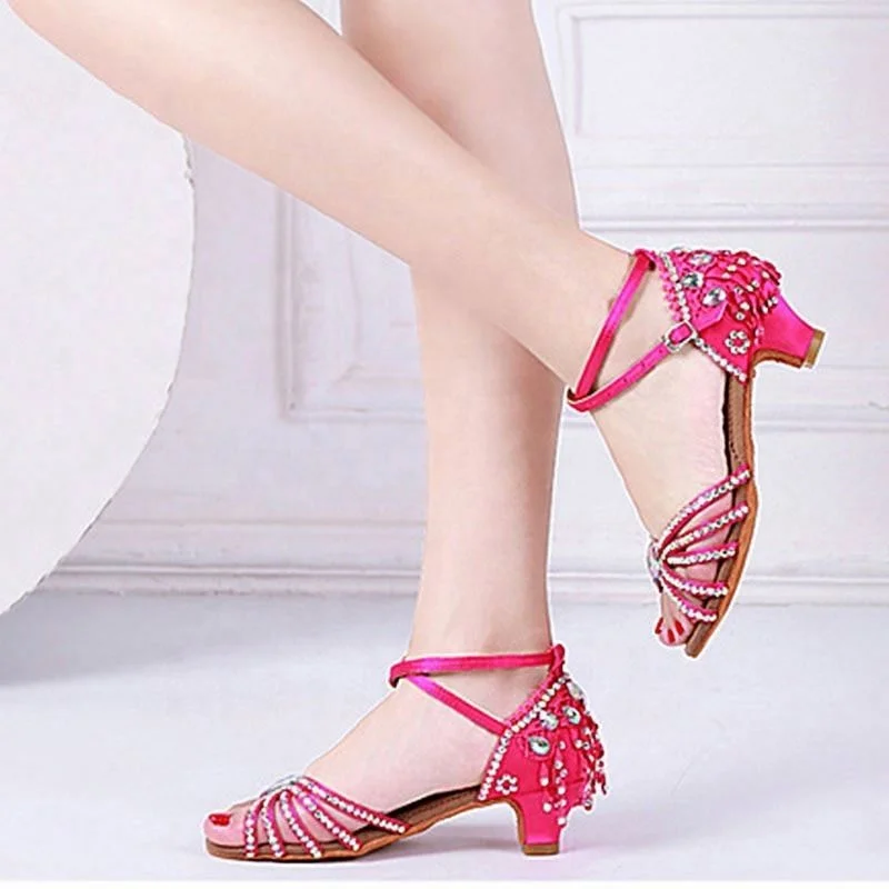
Children Latin Dance Shoes Diamond Girls Performing Soft Soles Satin Sandals Modern Salsa Dancing 