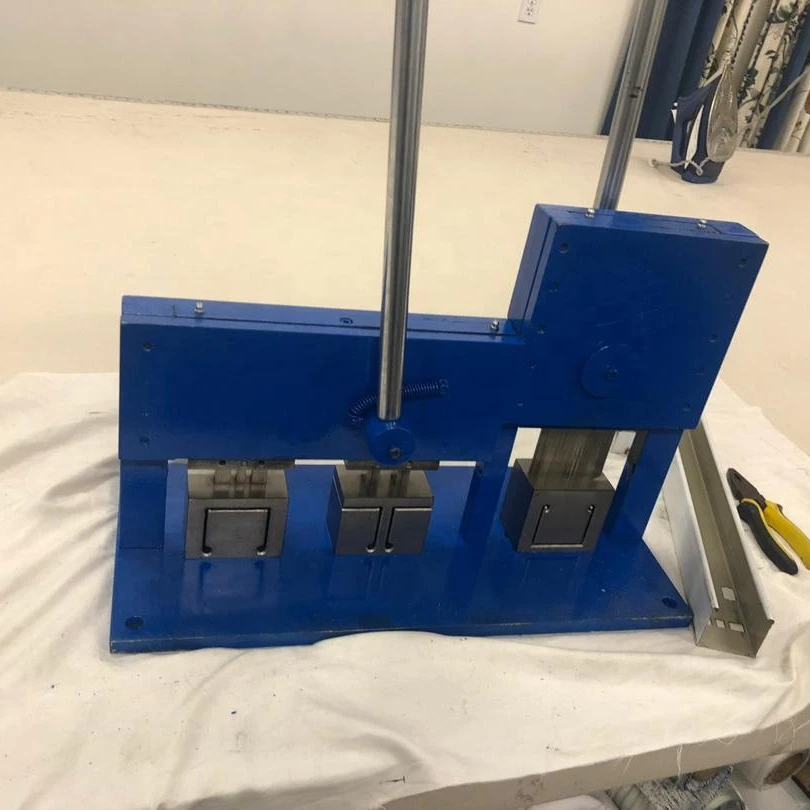 50MM Manual  Punching and cutting machine  for   Headrail Bottomrail Cutting Punching Automatic Machine for Venetian Blind